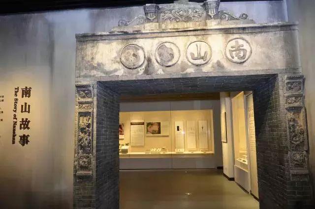 覃塘区多部门开展“校园餐”联合检查